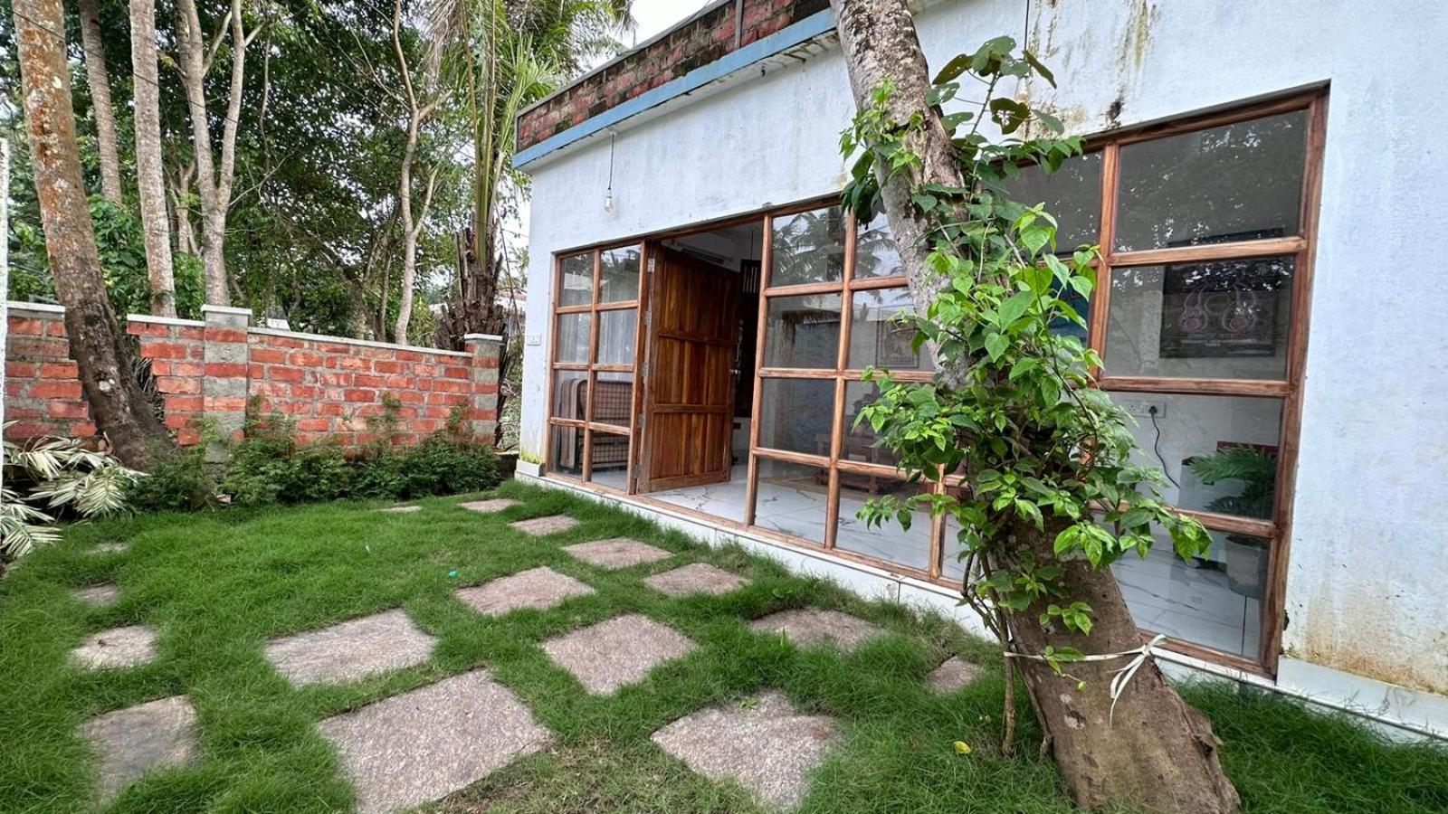 Nidra By Sarwaa Bed & Breakfast Varkala Exterior foto